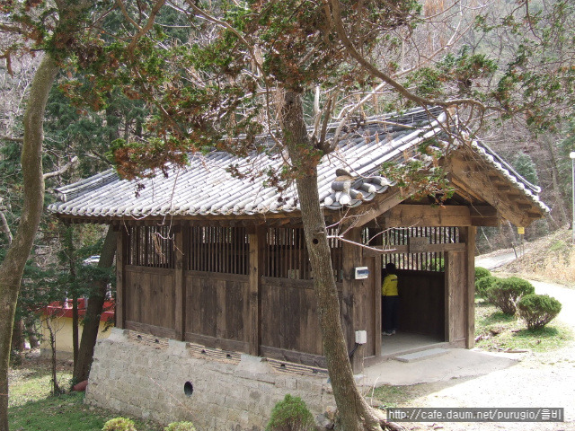 �̹����� Ŭ���ϸ� ������ ���� �� �ֽ��ϴ�.